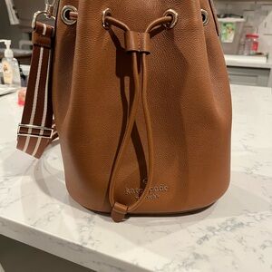 KATE SPADE bucket pocketbook